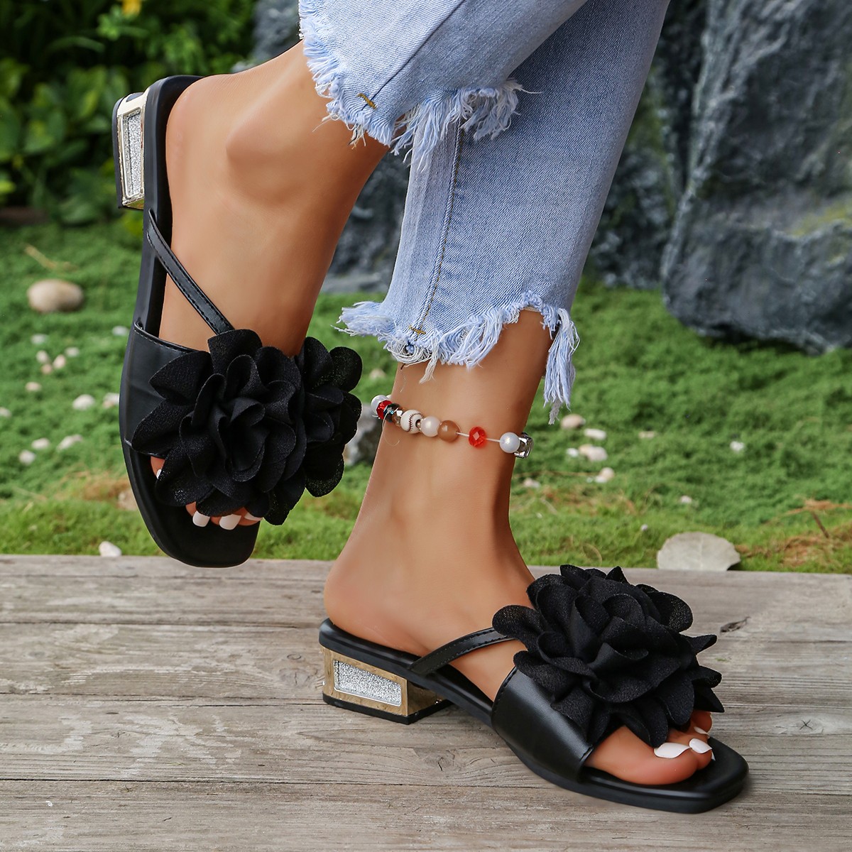 Red Flower Decorated Flip-flop - Summer Clothing Korea avis et prix