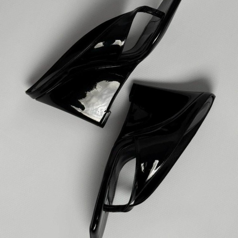 Square-toe V-strap high heels  - Summer Clothing Korea avis et prix